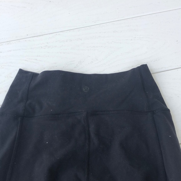 Black cropped lululemon leggings - Picture 4 of 4